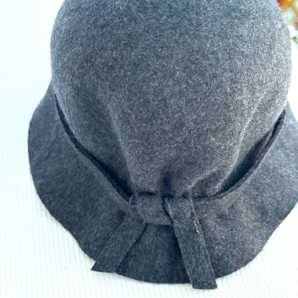 Nwt banana republic wool felt hat.  Very chic